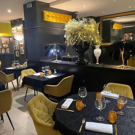 Hotel Restaurant Les Arcades Valenciennes Esterno foto
